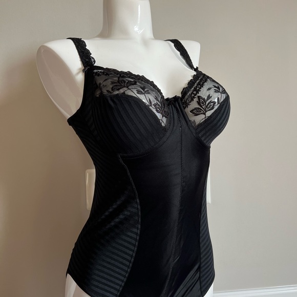 NWT Conturelle all in one Slimming Underwire Teddy bodysuit  40C Black - Picture 5 of 5